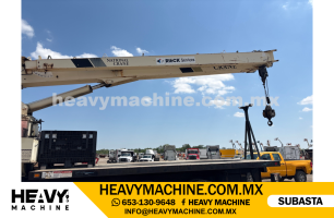 Grúa Titán 2007 FREIGHTLINER M2 106