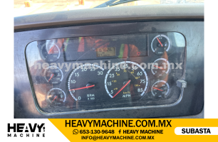 Grúa Titán 2007 STERLING L9500