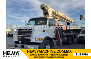 Grúa Titán 2007 STERLING LT7500