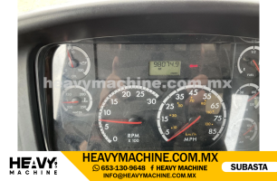Grúa Titán 2008 FREIGHTLINER M2106