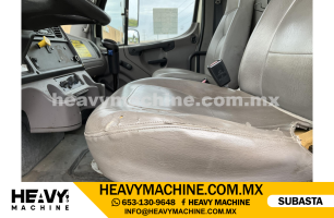 Grúa Titán 2008 FREIGHTLINER M2 106