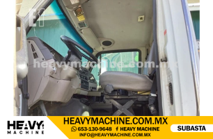 Grúa Titán 2008 STERLING L9500