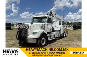 Grúa Titán 2012 FREIGHTLINER 114