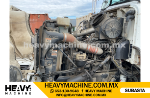Grúa Titán 2012 PETERBILT 348 8x4