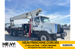 Grúa Titán 2013 FREIGHTLINER 108SD