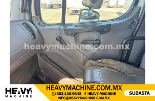 Grúa Titán 2013 FREIGHTLINER 108SD