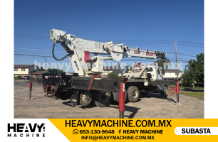 Grúa Titán 2013 FREIGHTLINER 108SD