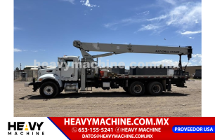 Grúa Titán 2013 PETERBILT 348