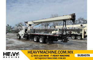 Grúa Titán 2013 PETERBILT 348