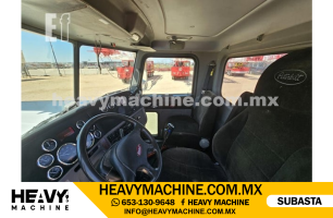 Grúa Titán 2013 PETERBILT 367