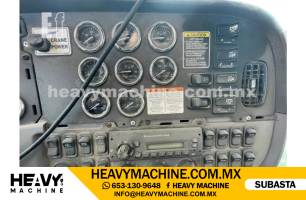 Grúa Titán 2013 PETERBILT 367