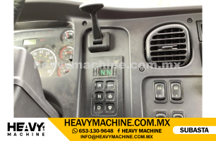 Grúa Titán 2015 FREIGHTLINER 108SD