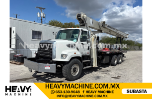 Grúa Titán 2015 FREIGHTLINER 108SD