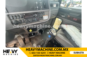 Grúa Titán 2015 PETERBILT 365