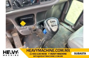 Grúa Titán 2015 PETERBILT 365