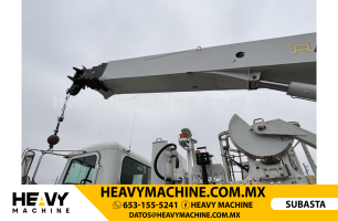 Grúa Titán 2017 PETERBILT 365