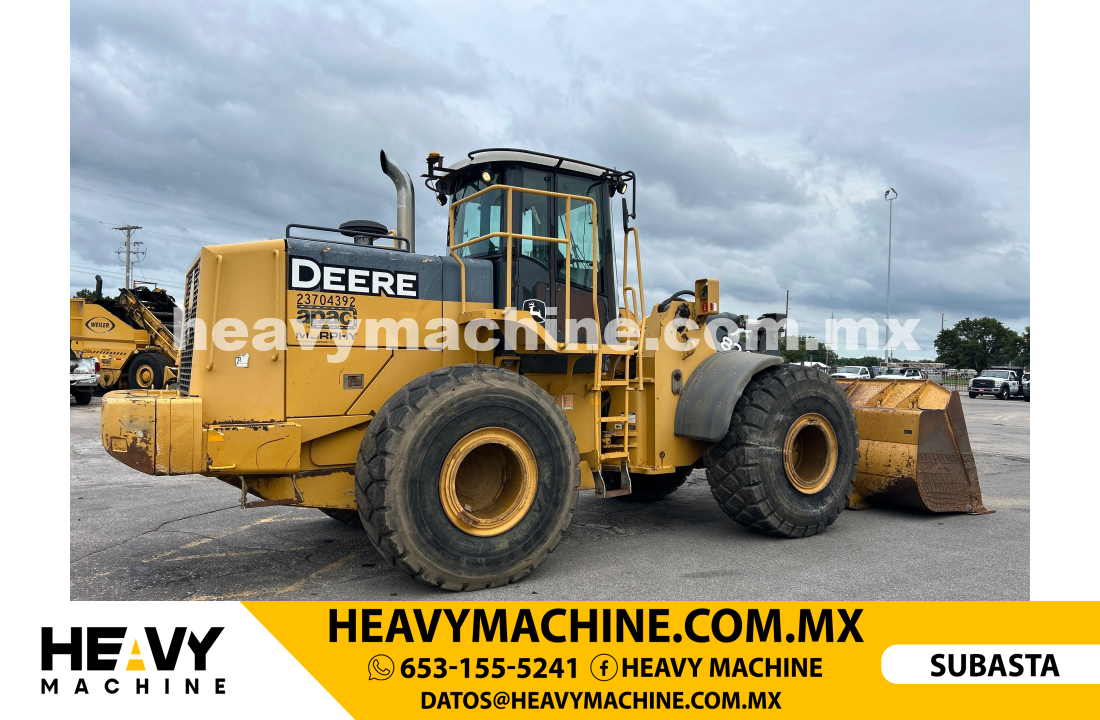 Maquinaria Pesada Cargador frontal 2006 John Deere 824J