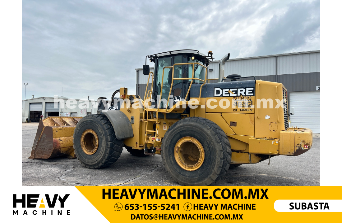 Maquinaria Pesada Cargador frontal 2006 John Deere 824J