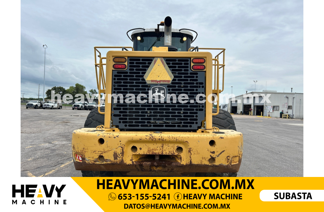 Maquinaria Pesada Cargador frontal 2006 John Deere 824J