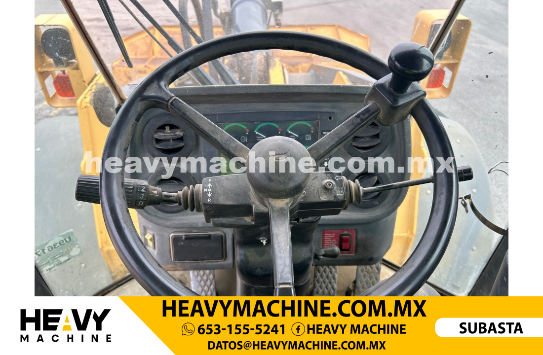 Maquinaria Pesada Cargador frontal 2006 John Deere 824J