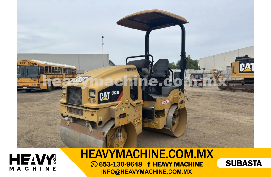 Maquinaria Pesada Compactadora 2002 CAT CB24B