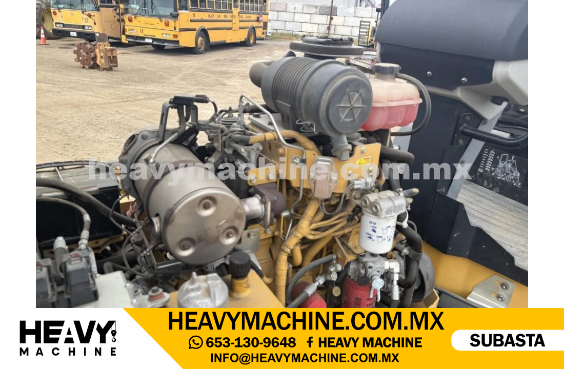 Maquinaria Pesada Compactadora 2002 CAT CB24B
