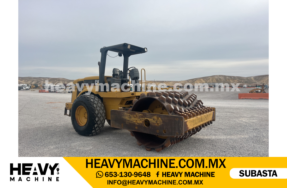 Maquinaria Pesada Compactadora 2002 CAT CP-563D