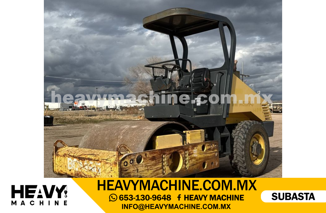 Maquinaria Pesada Compactadora 2004 BOMAG BW 145 DH-3