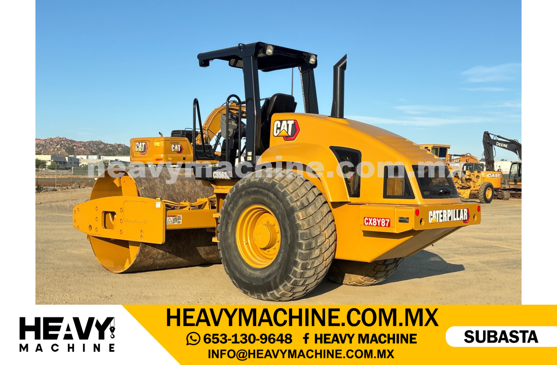 Maquinaria Pesada Compactadora 2004 CAT CS563E