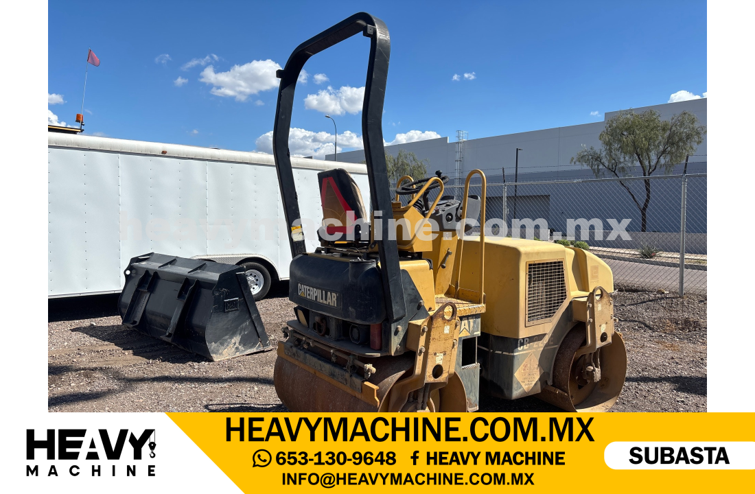 Maquinaria Pesada Compactadora 2005 CAT CB224E
