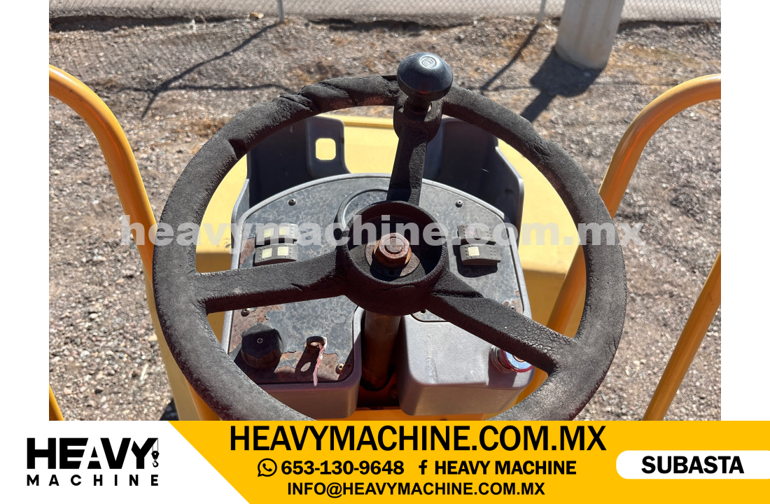 Maquinaria Pesada Compactadora 2005 CAT CB224E