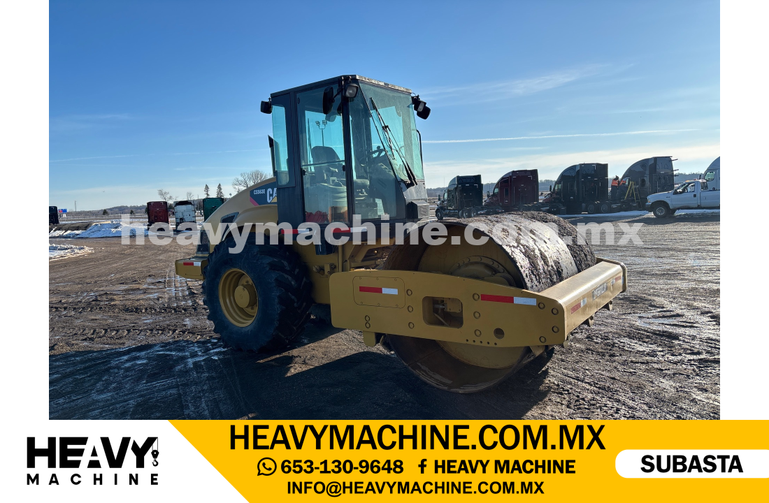 Maquinaria Pesada Compactadora 2005 CAT CS563E