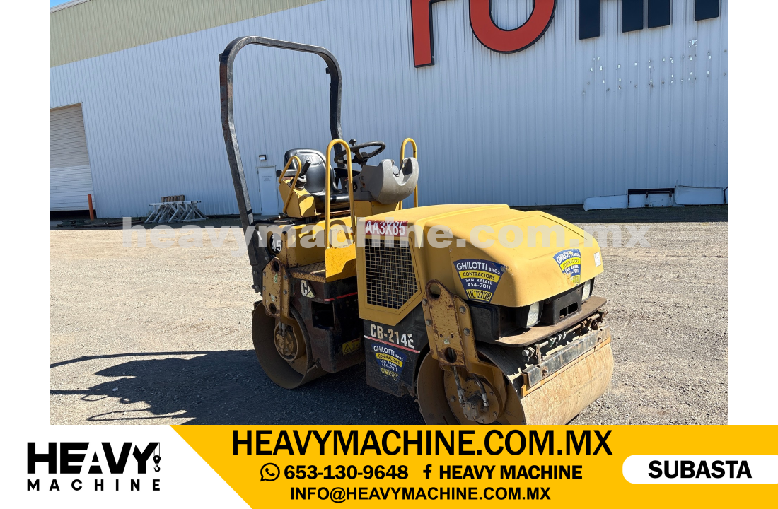 Maquinaria Pesada Compactadora 2007 CAT CB-214E