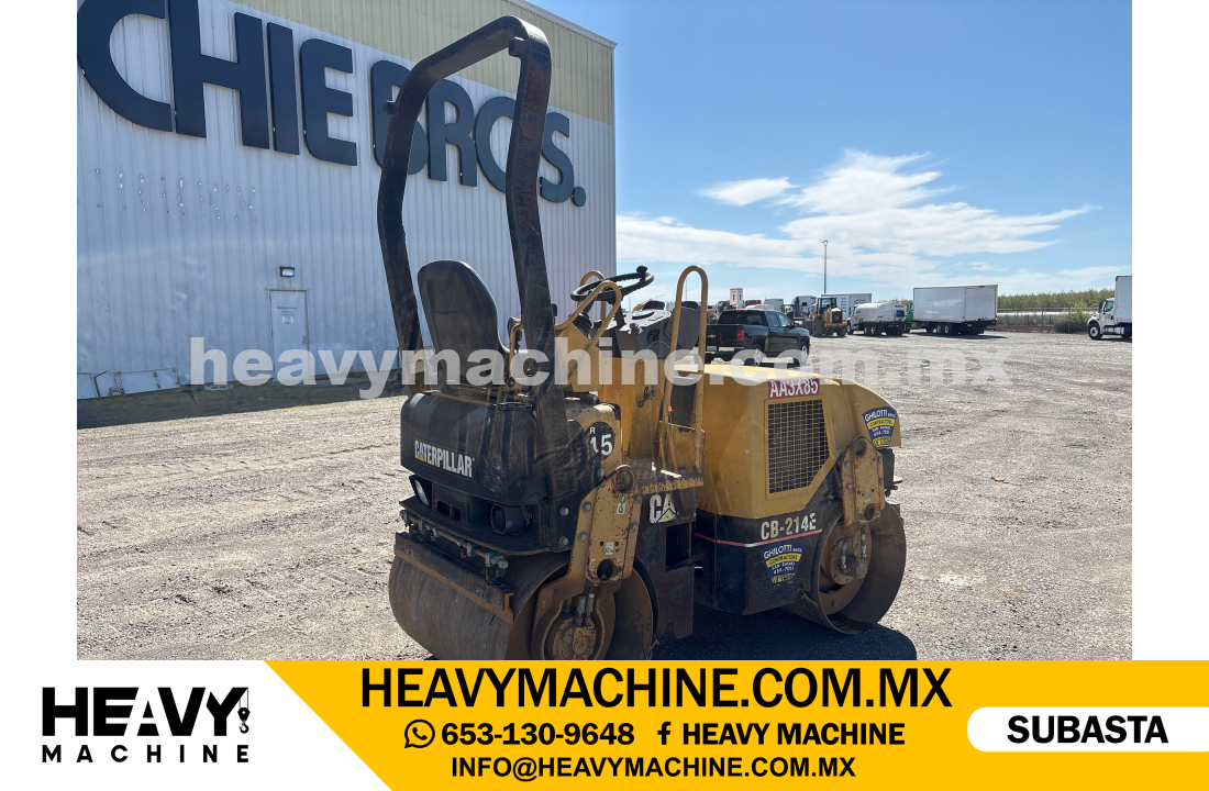 Maquinaria Pesada Compactadora 2007 CAT CB-214E