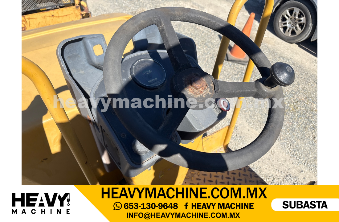 Maquinaria Pesada Compactadora 2007 CAT CB-214E