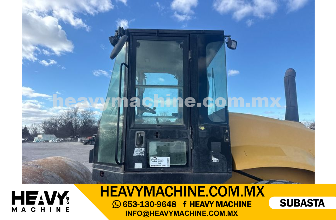 Maquinaria Pesada Compactadora 2007 CAT CS563