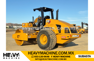 Maquinaria Pesada Compactadora 2004 CAT CS563E
