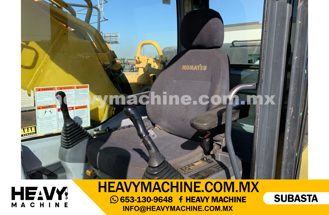 Maquinaria Pesada Excavadora 2005 KOMATSU PC300LC-7