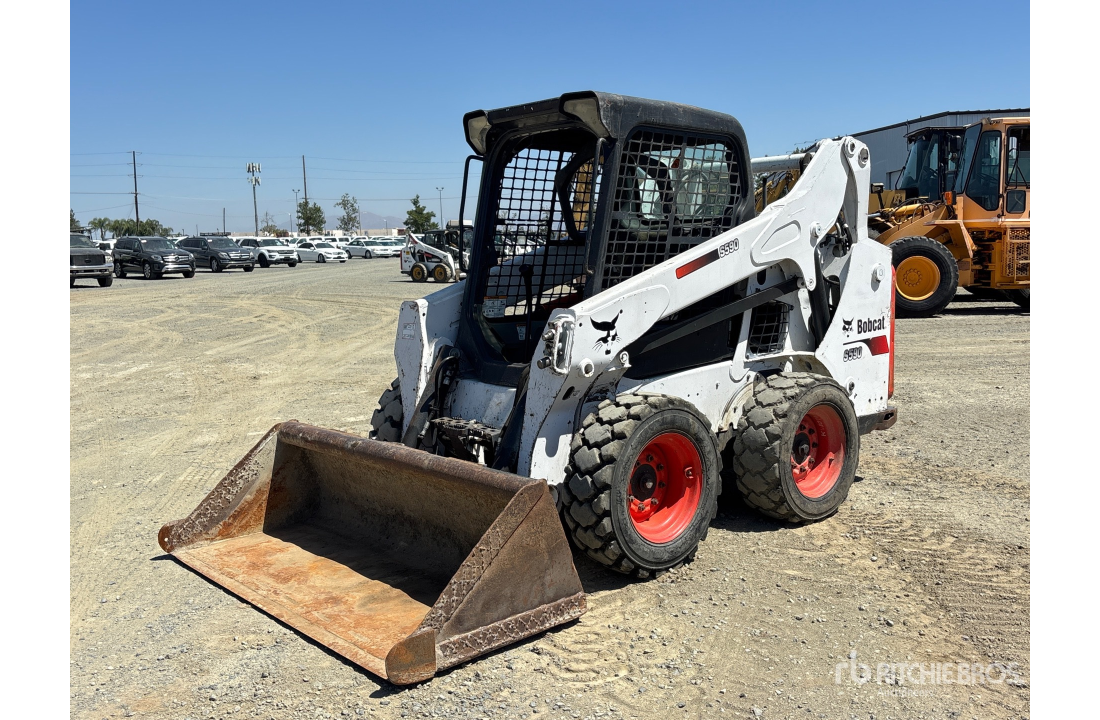 BOBCAT S590 2015