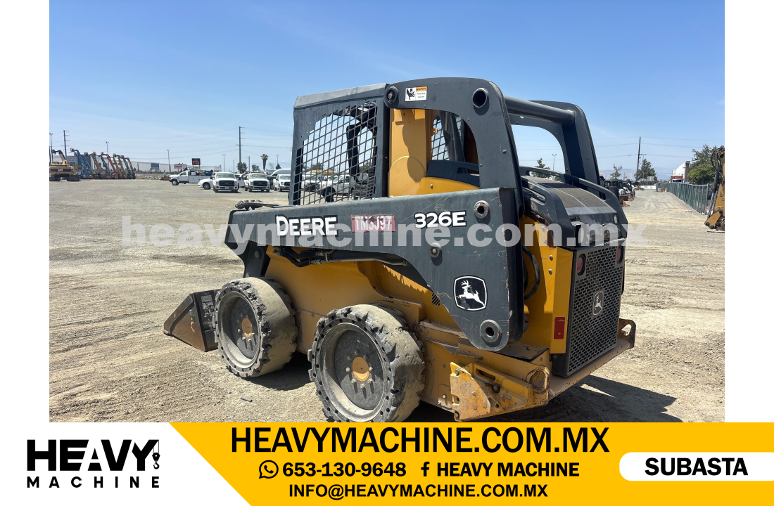 Maquinaria Pesada Mini Cargador 2015 JOHN DEERE 326E