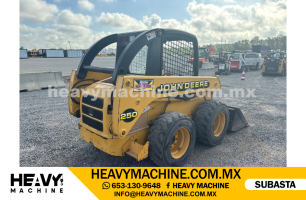 Maquinaria Pesada Mini Cargador 2001 JOHN DEERE 250