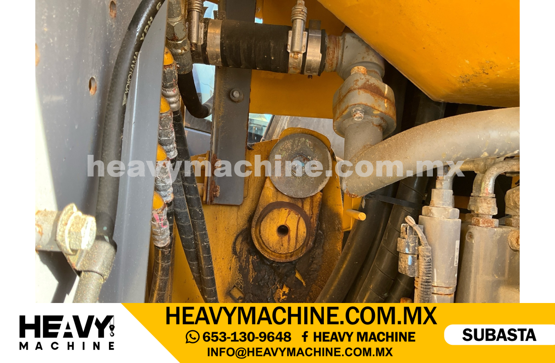 Maquinaria Pesada Mini Excavadora 2021 JOHN DEERE 135G