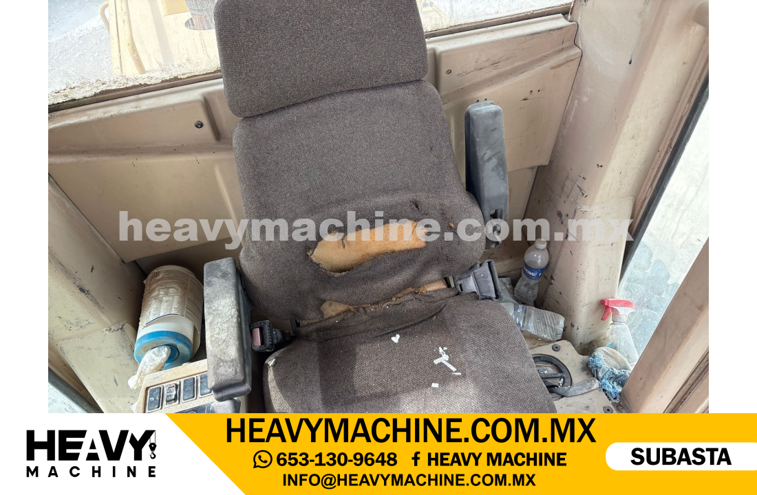 Maquinaria Pesada Motoconformadora 2001 CAT 140H