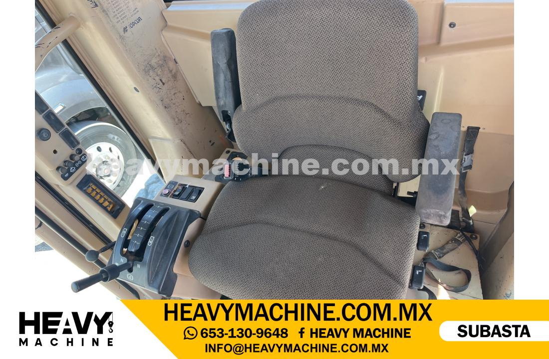 Maquinaria Pesada Motoconformadora 2001 CAT 14H