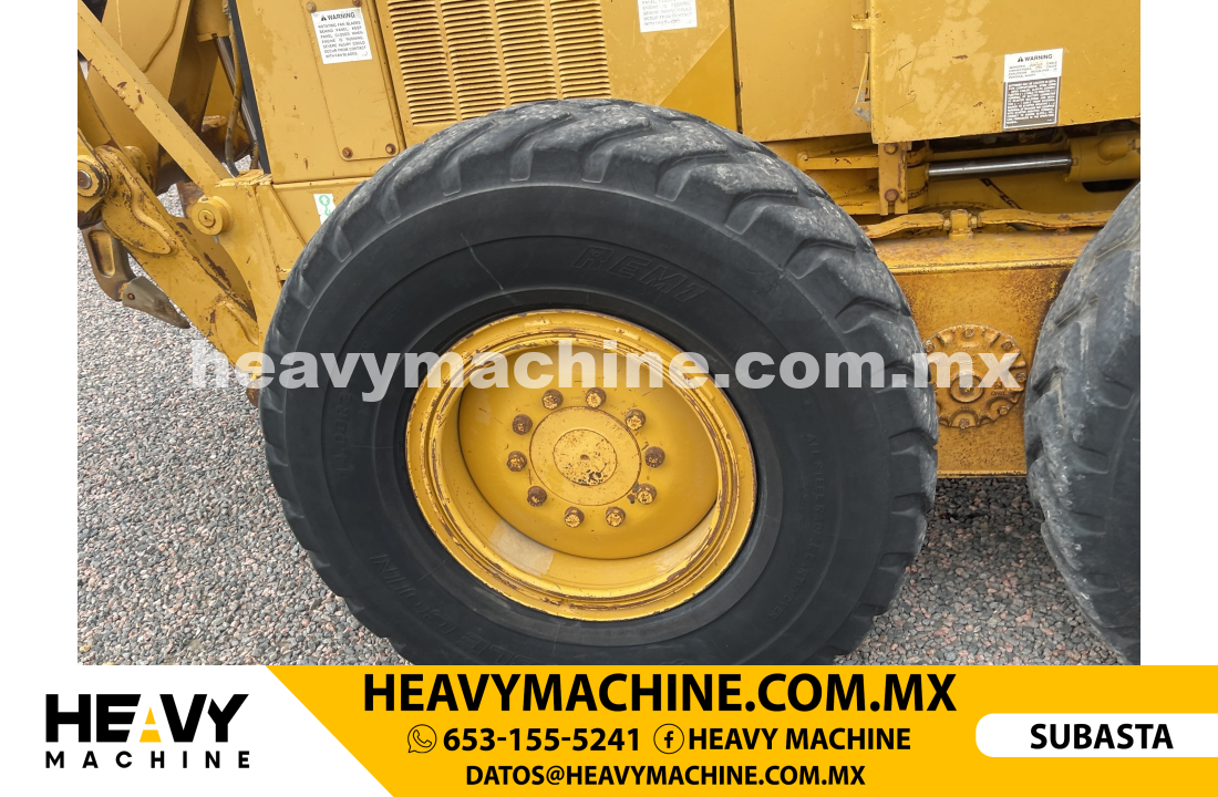 Maquinaria Pesada Motoconformadora 2002 CAT 140H