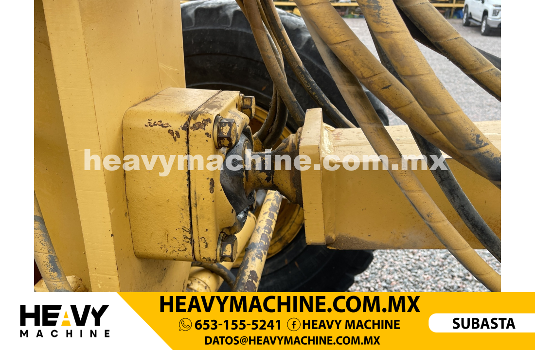 Maquinaria Pesada Motoconformadora 2002 CAT 140H