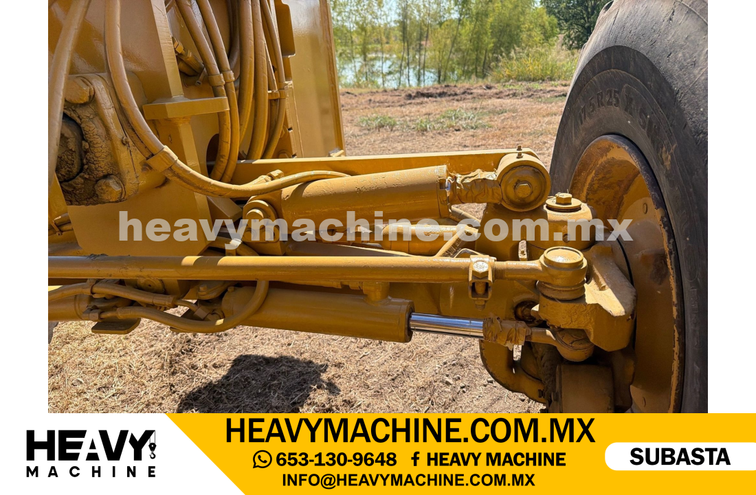 Maquinaria Pesada Motoconformadora 2002 CAT 143H VHP