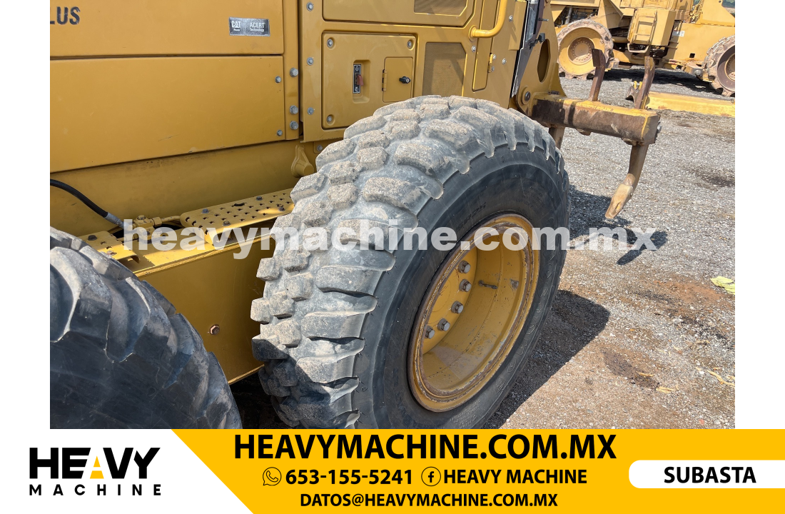 Maquinaria Pesada Motoconformadora 2011 CAT 140M2
