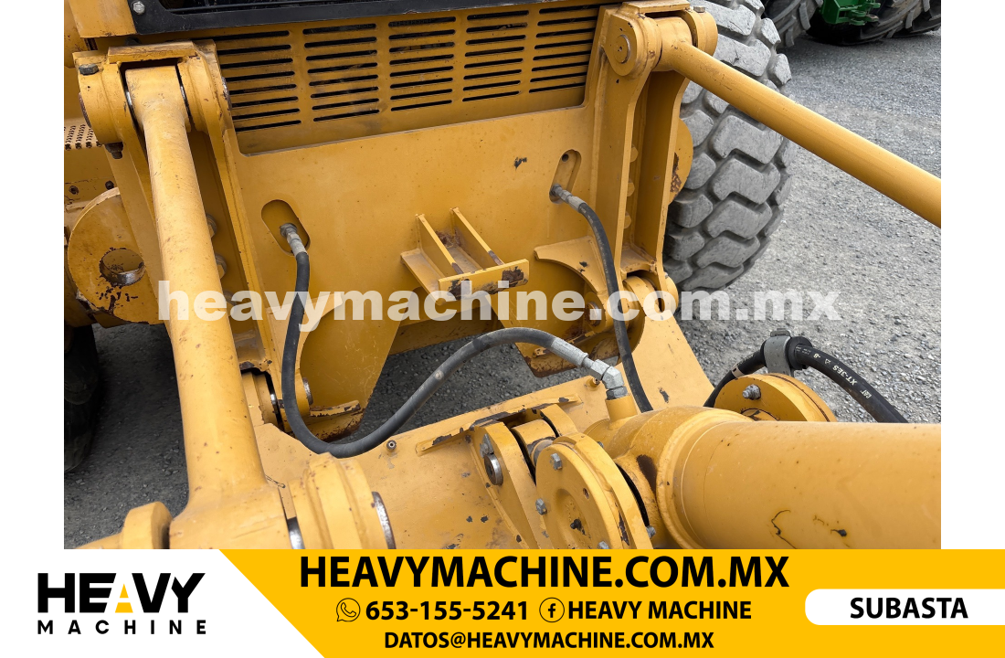 Maquinaria Pesada Motoconformadora 2011 CAT 16M