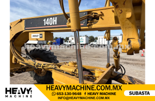 Maquinaria Pesada Motoconformadora 2001 CAT 140H